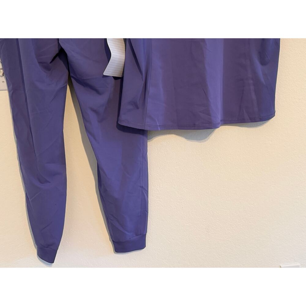 NWT Fabletics Scrub Set Method Flex Top High Rise… - image 7